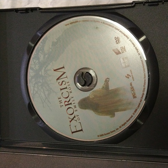 The exorcism Emily Rose DVD movie - Picture 5 of 6